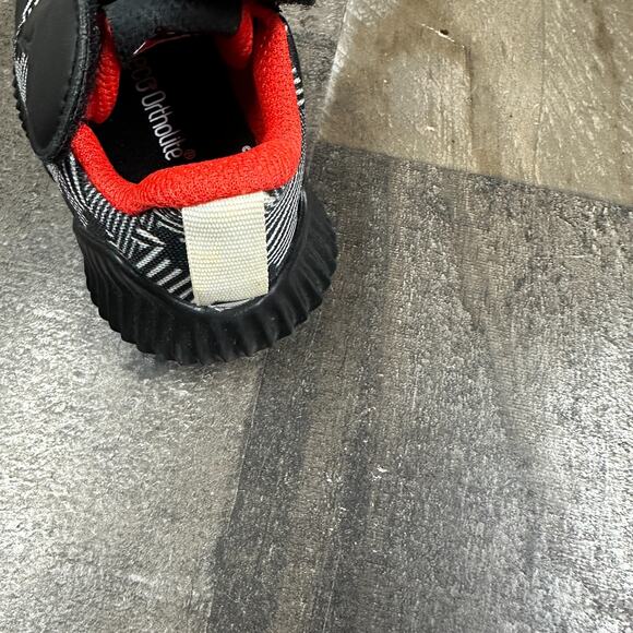 Adidas Disney Mickey Mouse Black White Red D96916 Toddler Kids Sz 5K 5C - Picture 5 of 16